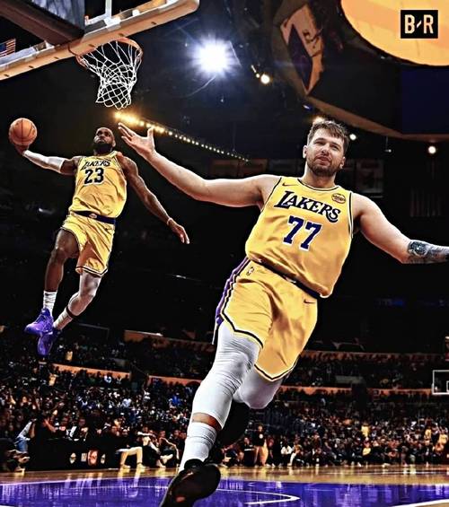 NBA 季后赛湖人客场战森林狼，东契奇强势反弹全场轰 38 分