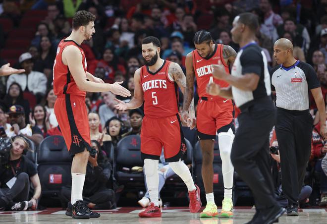 NBA首轮赛况：火箭欲逆转勇士，杰伦·格林表现成关键