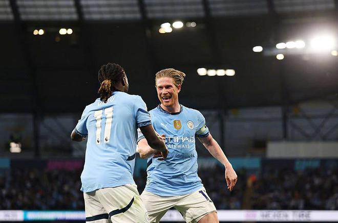 利物浦提前封王英超悬念成欧冠名额归属，曼城1-0小胜狼队