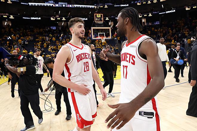 NBA 季后赛火箭胜勇士扳平总比分，申京稳定发挥成关键