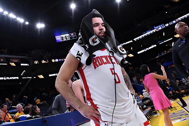 NBA 季后赛火箭胜勇士扳平总比分 范弗利特谈比赛任务及角色