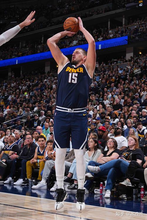 今年NBA季后赛西部首轮抢七大战：掘金大胜快船成功晋级