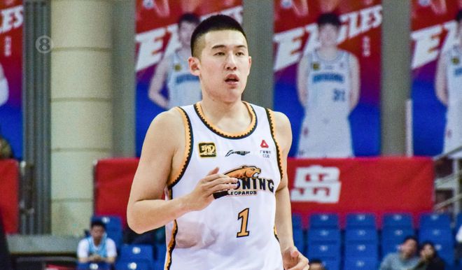 季后赛付豪表现未达预期遭质疑，合同期内他能否蜕变获认可？