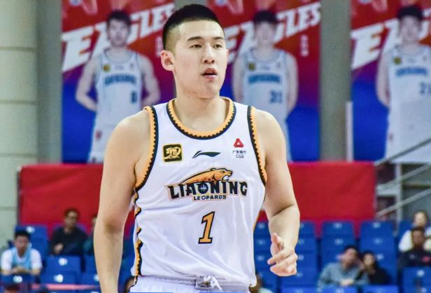 季后赛付豪表现未达预期遭质疑，合同期内他能否蜕变获认可？