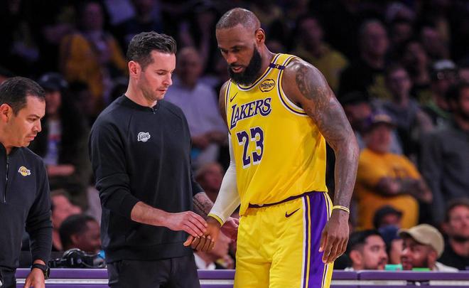 NBA巨星统治时代渐落幕，年轻一代强势崛起崭露头角