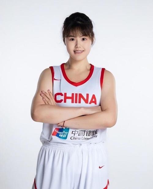 WCBA 休赛期李月汝何去何从？留洋虽苦却为提升中国女篮实力
