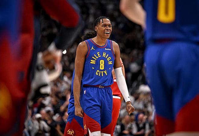 NBA 季后赛掘金胜快船晋级，佩顿 - 沃特森表现有起色