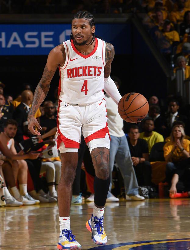 本赛季NBA西部争六大战及首轮精彩回顾与球员前景分析