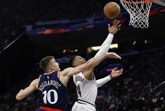 NBA 季后赛首轮：字母哥、爱德华兹、塔图姆表现令人印象深刻