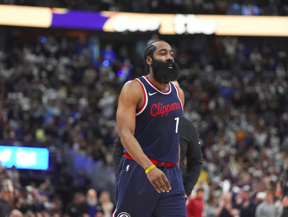 5月6日NBA季后赛激战，快船首轮出局后休赛期聚焦哈登巴图姆