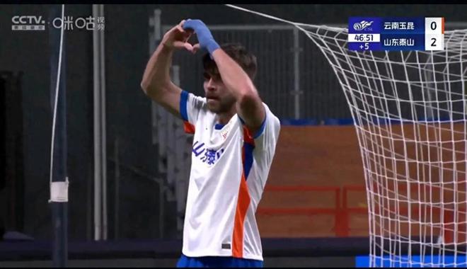 中超第11轮山东泰山2-0领先被3-2逆转，换帅或成解决现状关键
