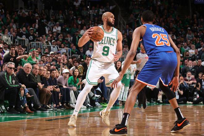 NBA季后赛次轮尼克斯VS绿军G1激战，多组对决看点十足