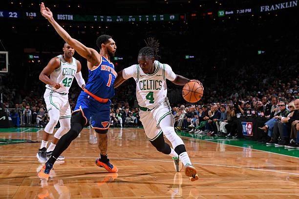 NBA东部半决赛G1：尼克斯惊天翻盘，霍勒迪表现出色成亮点