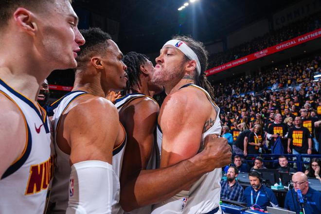 5月6日NBA季后赛最佳阵容：约基奇狂轰42+22+6创纪录