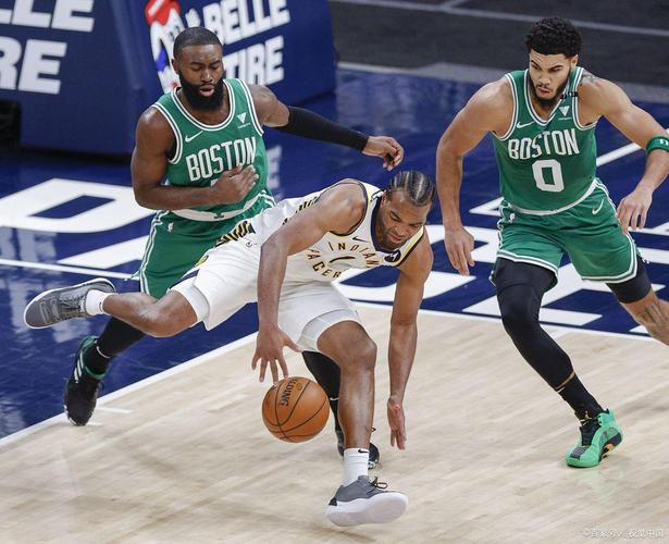 本赛季NBA季后赛次轮：凯尔特人主场对阵尼克斯赛况解析