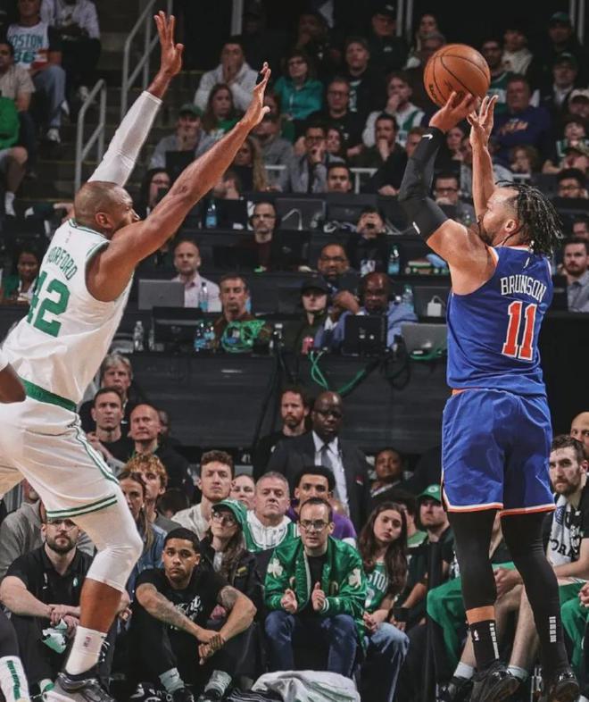 本赛季NBA季后赛次轮：凯尔特人主场对阵尼克斯赛况解析