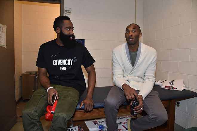 詹姆斯·哈登2025年NBA季后赛首轮抢七大战表现引争议