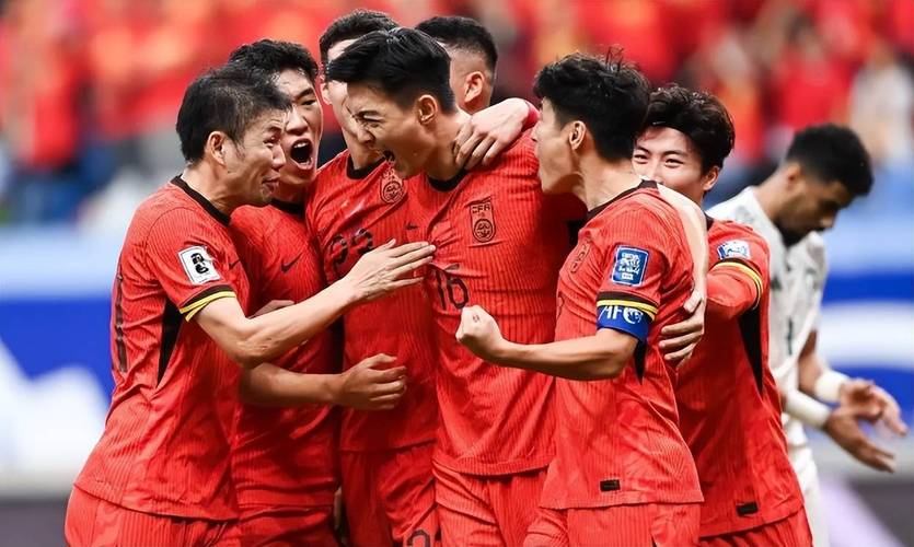 直播吧5月6日讯：国足门将问题凸显，伊万面临新困境