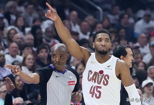 5月7日NBA季后赛次轮：骑士第三节领先却遭步行者绝杀，形势被动