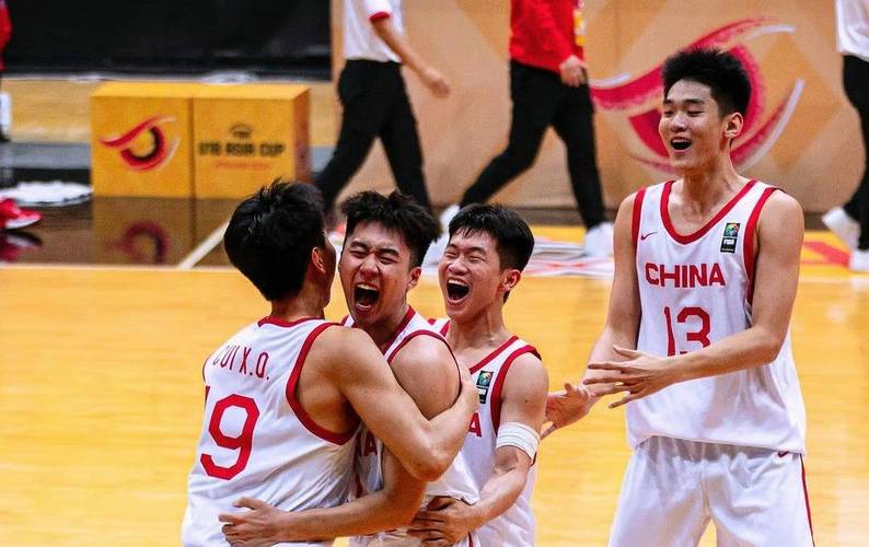 CBA 总决赛将至，广东队送何文炜被保送清华原因揭秘