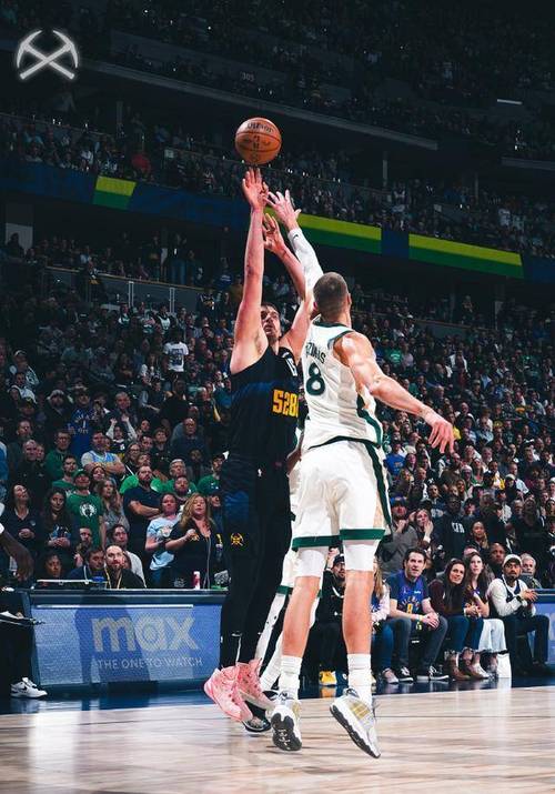5月8日NBA季后赛分区半决赛：凯尔特人主场失利，雷霆大胜掘金