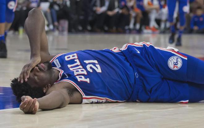 露天看台盘点今年休赛期NBA交易价值最低5球员及太阳变动