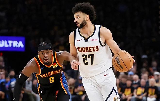 掘金和雷霆次轮G2激战，雷霆半场87分创NBA历史纪录领先