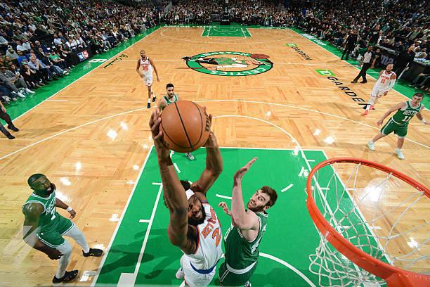 NBA东部半决赛G2：纽约尼克斯惊天逆转，米切尔-罗宾逊表现亮眼