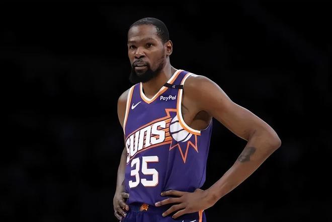 5月初NBA季后赛激战，太阳三巨头折戟，杜兰特或离队另觅新途