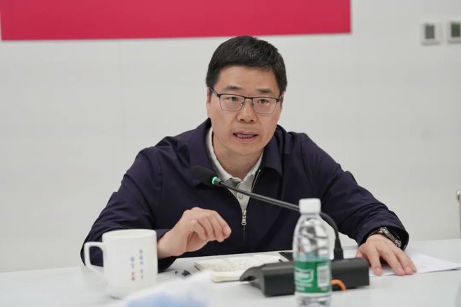 中国篮协发布入籍球员管理办法，民营俱乐部为何持消极态度？