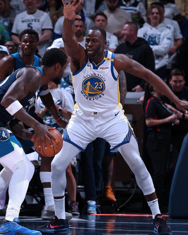 5月9日NBA季后赛半决赛G2：库里缺阵勇士被动，追梦格林引争议