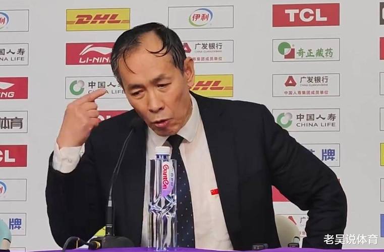 打完G2比赛全队回北京备战G3，翟晓川热度高，李楠许利民畅聊