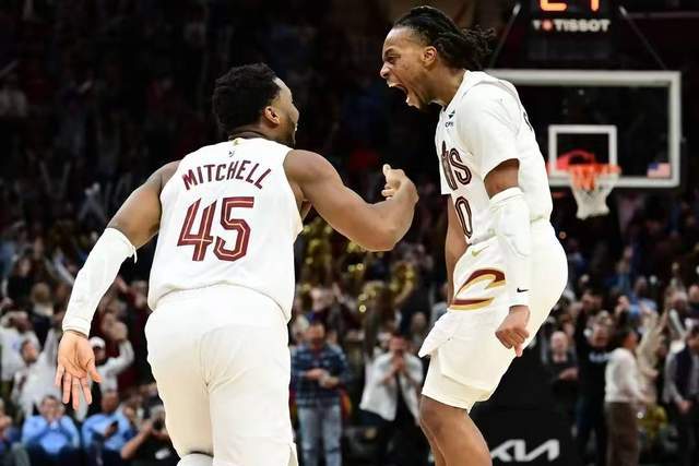 NBA 季后赛东部对决：骑士扳比分，客场球队 5 连胜成焦点