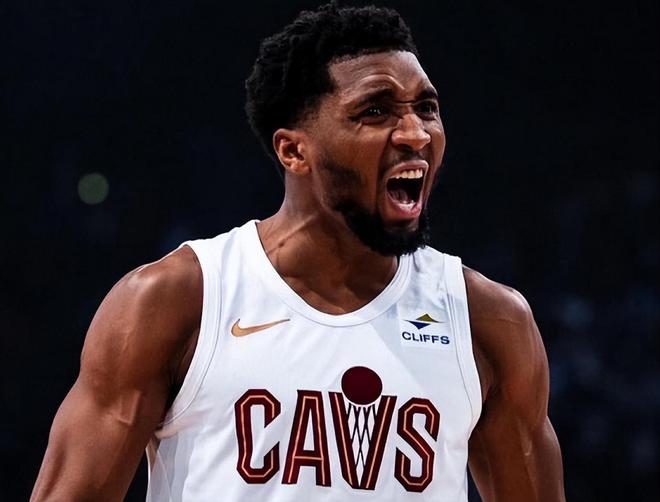 NBA 季后赛：布伦森与米切尔尽显英雄本色，续写 13 号秀传奇