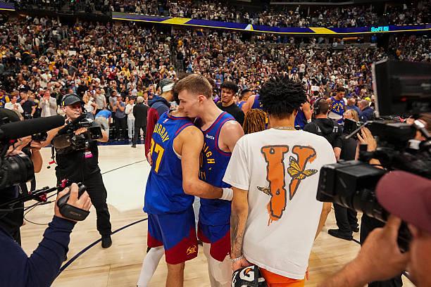 NBA 西部半决赛 G3：掘金主场险胜雷霆，布劳恩表现获肯定