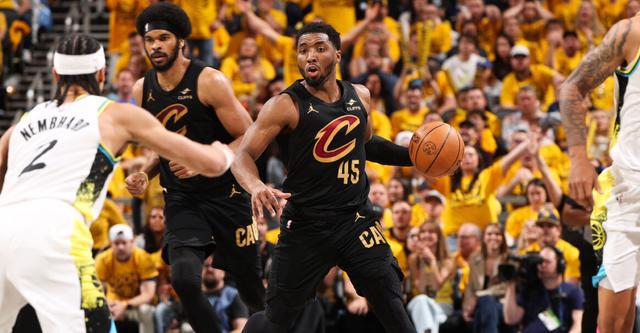 NBA 季后赛中期，头号种子俄城雷霆与克利夫兰骑士 1-2 落后前景堪忧