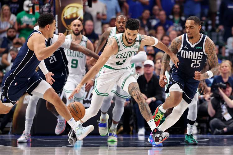 NBA 季后赛东部半决赛 G3：凯尔特人追至 1-2，尼克斯能否守住优势？