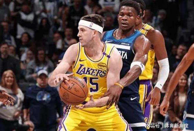 NBA 季后赛激战正酣，部分队伍休赛期交易蓝图初现，杜兰特等球星动向成焦点
