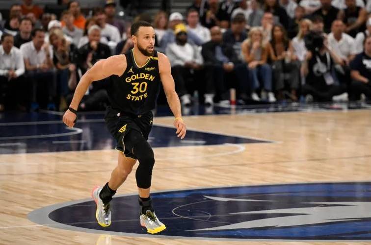 NBA 季后赛勇士主场战森林狼，库里伤退后预计 G6 有望复出