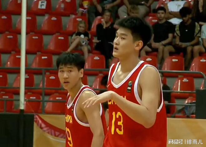 CBA总决赛激战正酣，广东男篮内线调整引关注，新星王洪泽崛起