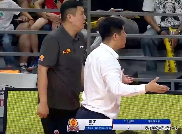 中国篮协邀请6名国际篮联精英裁判执裁CBA半决赛及总决赛 深化国际交流对标国际标准