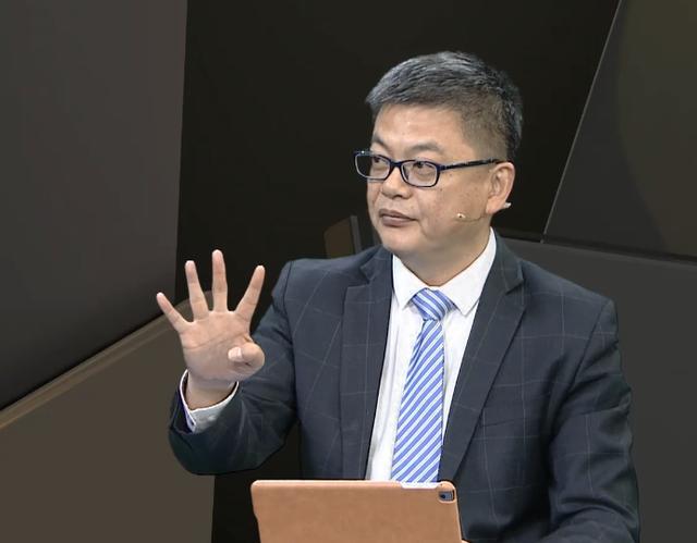 NBA季后赛激战正酣：湖人惜败森林狼，詹姆斯燃尽能否晋级？苏群给出答案
