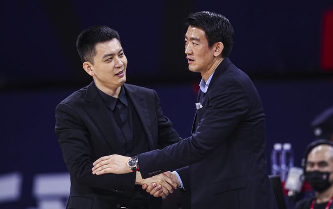 辽宁男篮半决赛首战惨败浙江广厦，总比分0比1落后，攻防两端全面被压制
