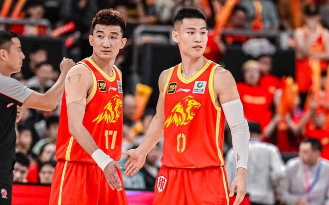 CBA半决赛广厦大胜辽篮19分，整体实力与战术执行成关键，晋级希望渺茫