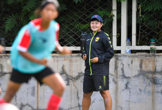 长春足球名宿桑妮娜正式成为长春大众卓越女足一线队主帅